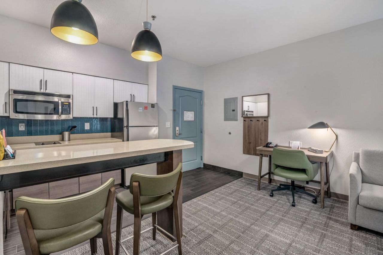 Staybridge Suites Tyler University Area By Ihg Exterior foto